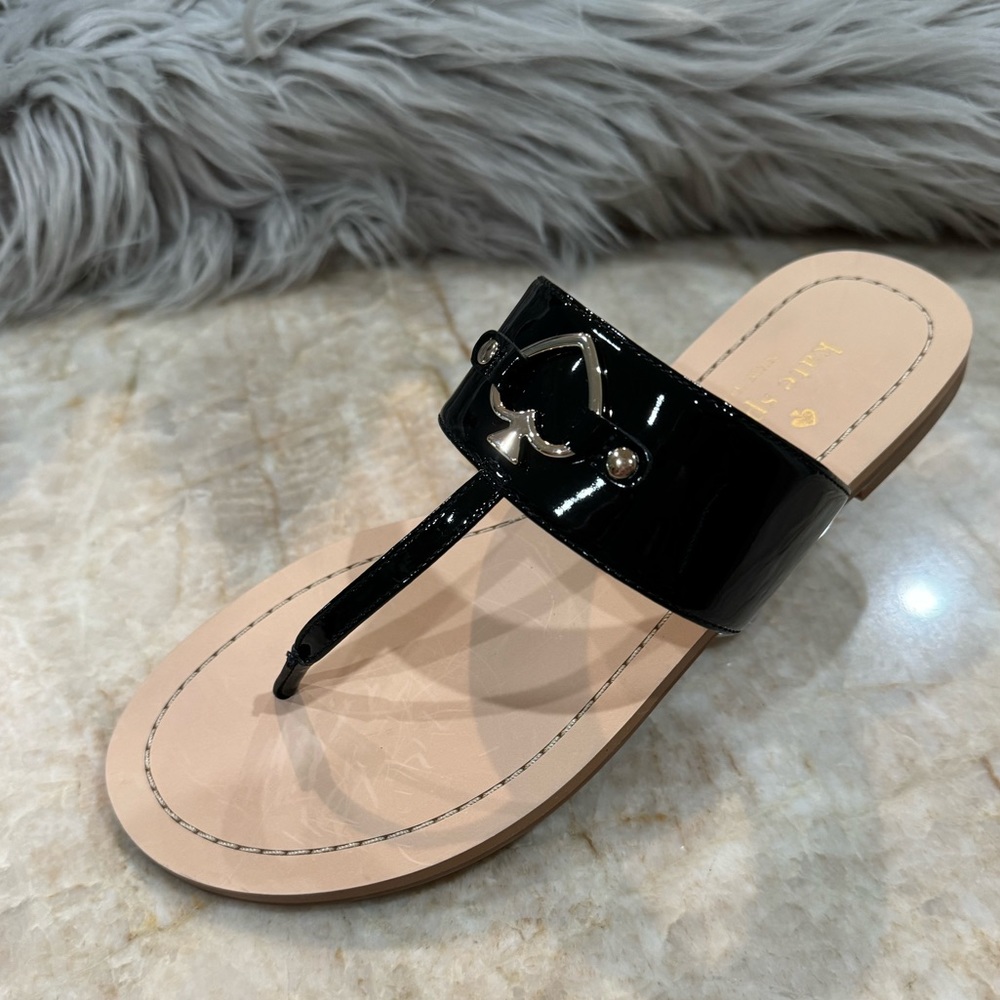 Kate Spade Cece Heart Black Shiny PVC Thong Sandals. New